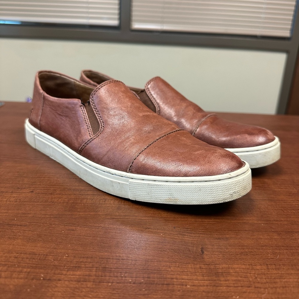 Frye Gemma Cap Leather Slip On Sneakers Flats Womens 9.5 M cognac brown